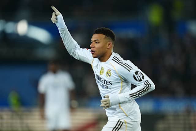 Mbappé scores in his return from injury as Madrid beats Alaves in boost for Alonso