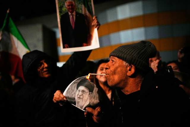 iranian cigarette She set a photo afire, lit a cigarette — and became a symbol of resistance for Iran protesters iranian cigarette She set a photo afire, lit a cigarette — and became a symbol of resistance for Iran protesters