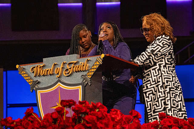 Memorial service held for Grammy-nominated R&B singer Angie Stone
