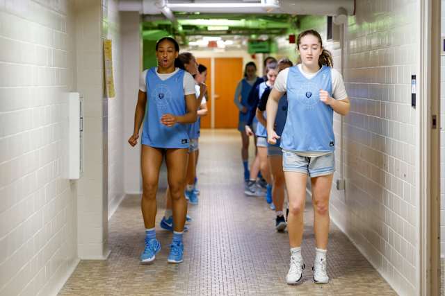 A March Madness trip: Behind the scenes with Columbia as the Lions