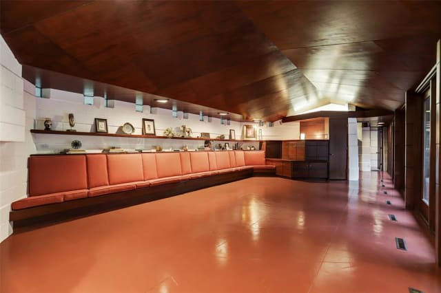 ボトムス house on the hill 70 The Wright stuff: This is the only Frank Lloyd Wright home