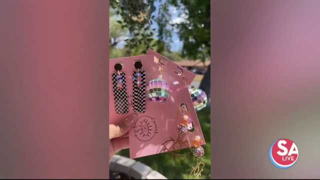 Charming jewelry and a deal? Sign us up!