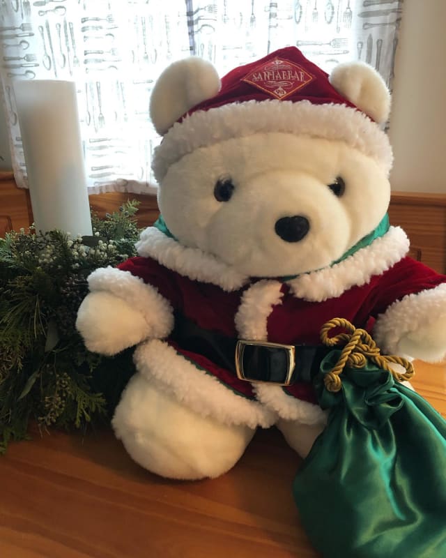 An official list of every Santa Bear made, from 1985-2007 An official list of every Santa Bear made, from 1985-2007