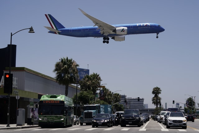 Alitalia trolley 2025