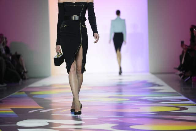 Sergio Hudson delivers colorful '90s celebration at NYFW