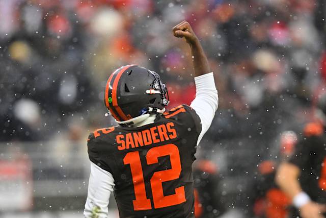 Browns' Shedeur Sanders is keeping his focus on improving after a strong 3rd start