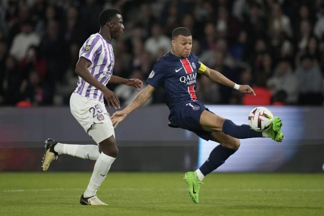 Goodbye goal: Mbappé gets mixed reception from fans in last PSG home game  before scoring in 3-1 loss