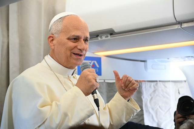 Pope Leo XIV doubles down on insistence for 2-state solution to resolve  Israeli-Palestinian conflict