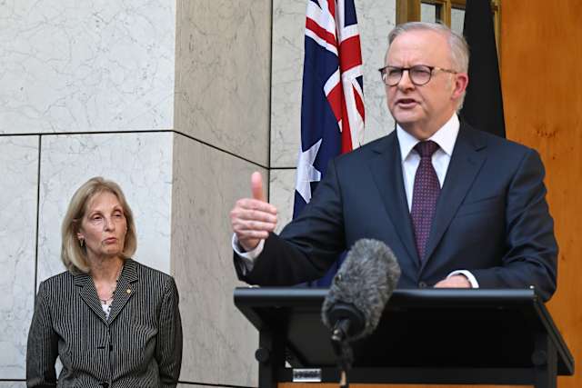 Australia's leader announces a royal commission into antisemitism ...