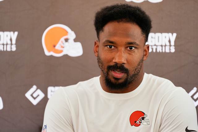 Browns All-Pro DE Myles Garrett ticketed after police say he drove 100 mph  in Cleveland suburb