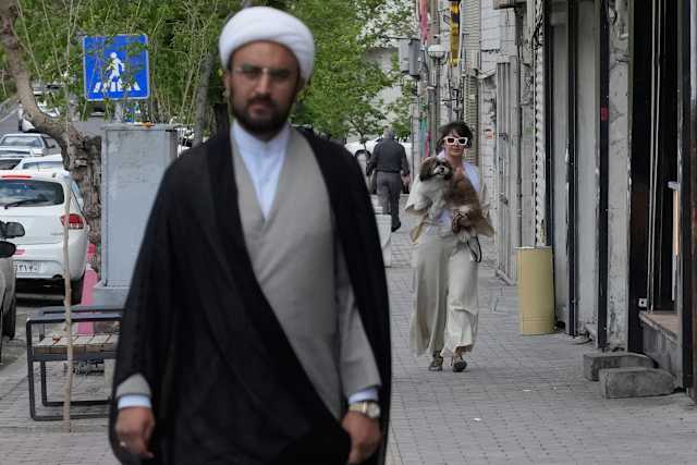 The Latest: Trump extends the ceasefire with Iran but keeps the blockade
