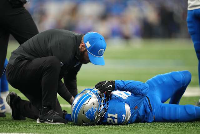 Another defensive starter injured just 2 minutes into Detroit Lions' first  playoff game