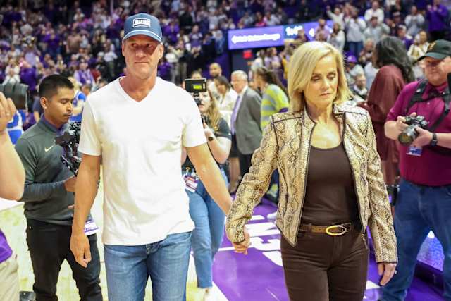 LSU football coach Kiffin attends Tigers' women's hoop game as Ole Miss beats Georgia at Sugar Bowl