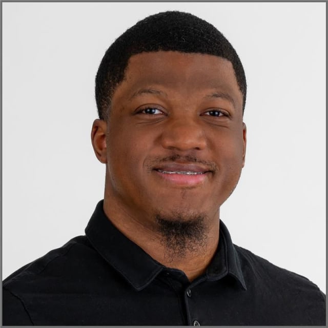 Jonathan Lundy headshot