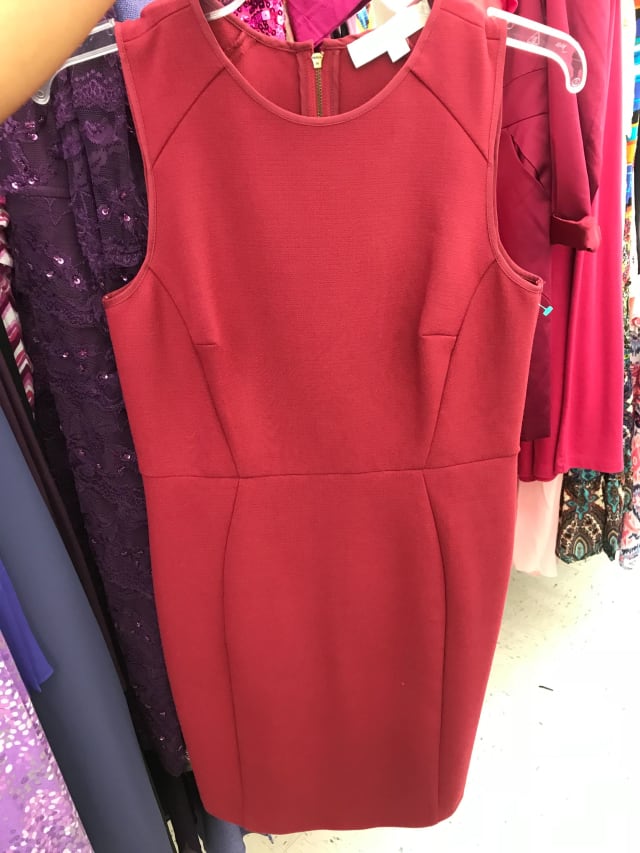 red dress boutique jobs Red season is calling and we answered. Our NEW collection just dropped in BOTH locations Town Square & Galleria Mall. Come try on your dream dress! The Dress Shop