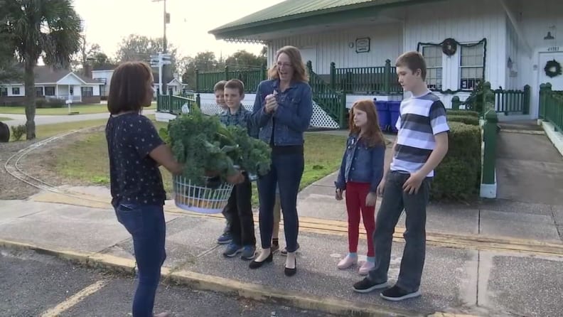We surprised Layla Kline and her five children in Callahan.