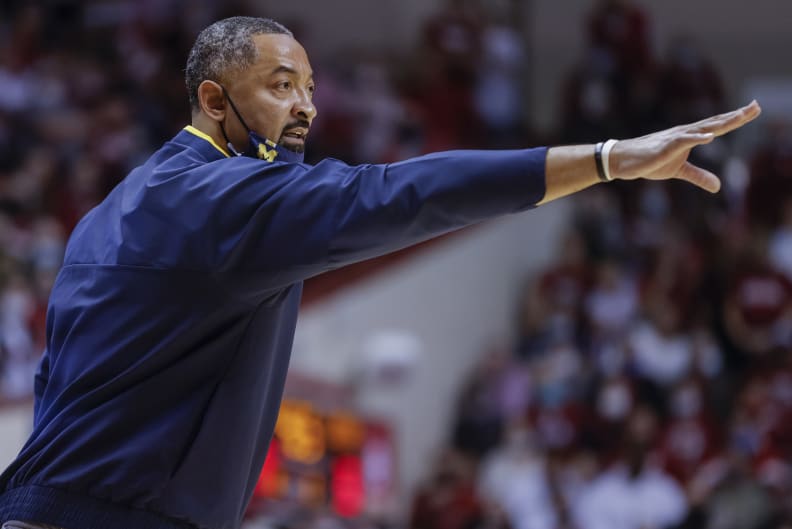 Juwan Howard throws punch in loss against Wisconsin – Sports 4 America –  Where Americans Comes 1st