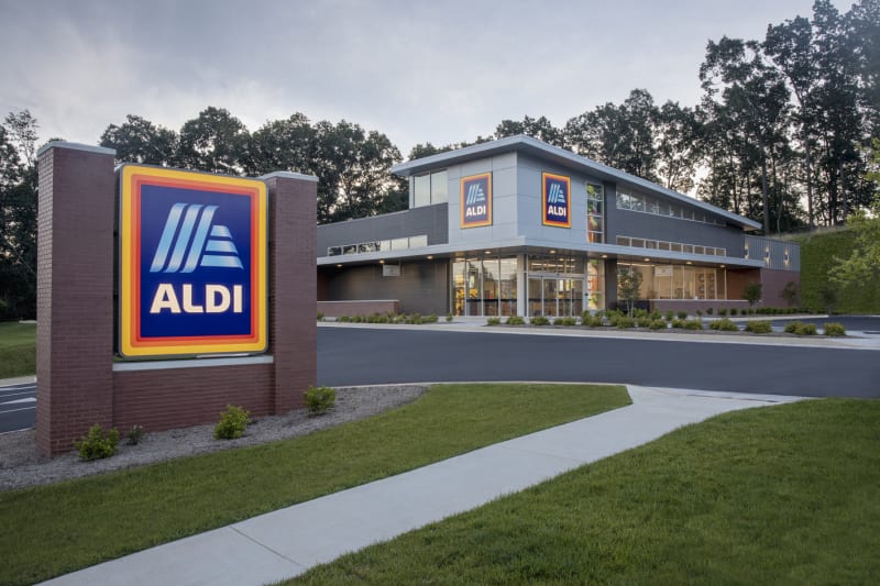 amazon, inside the perks of these discount grocers, grocery memberships available in the houston area