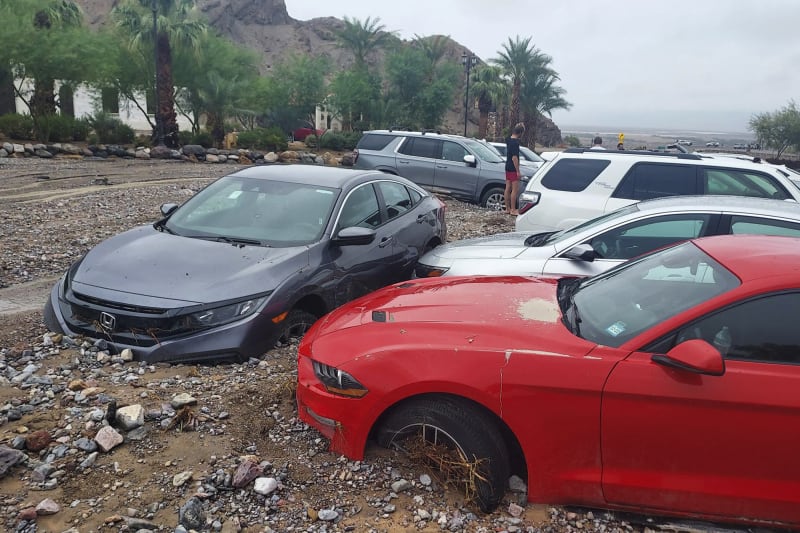 Record floods strand 1K people in Death Valley National Park Record floods strand 1K people in Death Valley National Park