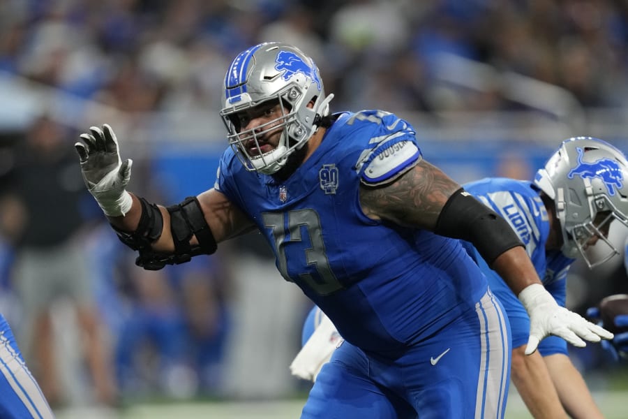 Detroit Lions guard Jonah Jackson (73) plays against the Carolina Panthers during an NFL football game in Detroit, Sunday, Oct. 8, 2023.