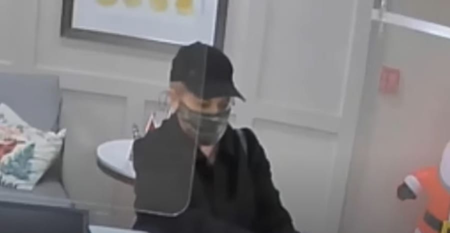 VIDEO: Woman who smelled ‘heavily of body odor’ tied to string of robberies in west Houston, police say VIDEO: Woman who smelled ‘heavily of body odor’ tied to string of robberies in west Houston, police say