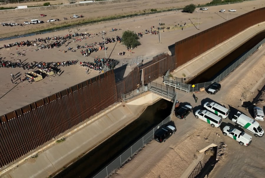 Time to end Border Patrol's history of migrant brutality - Los