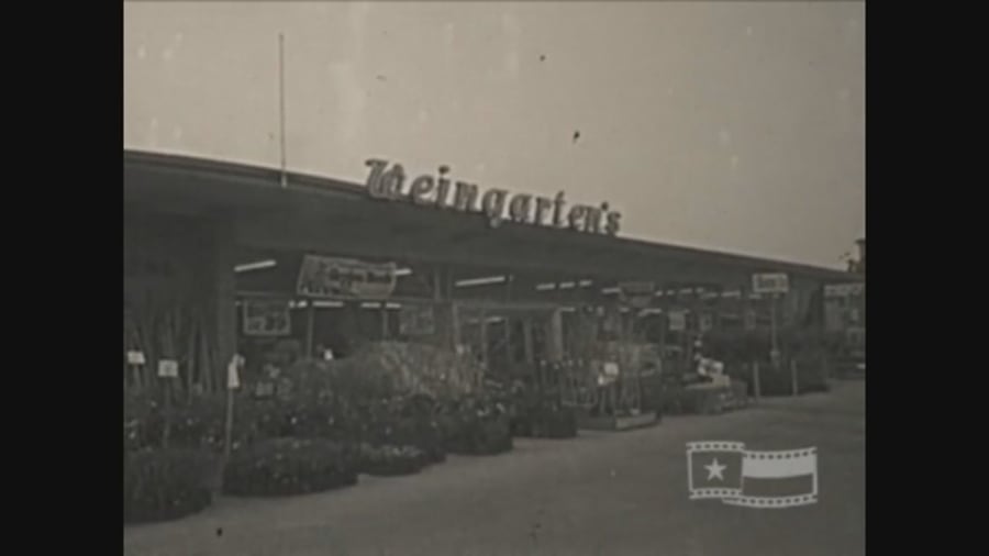 Image of Weingarten's from the KPRC 2 archives. The restaurant is where TSU students first held a sit-in protesting segregation.