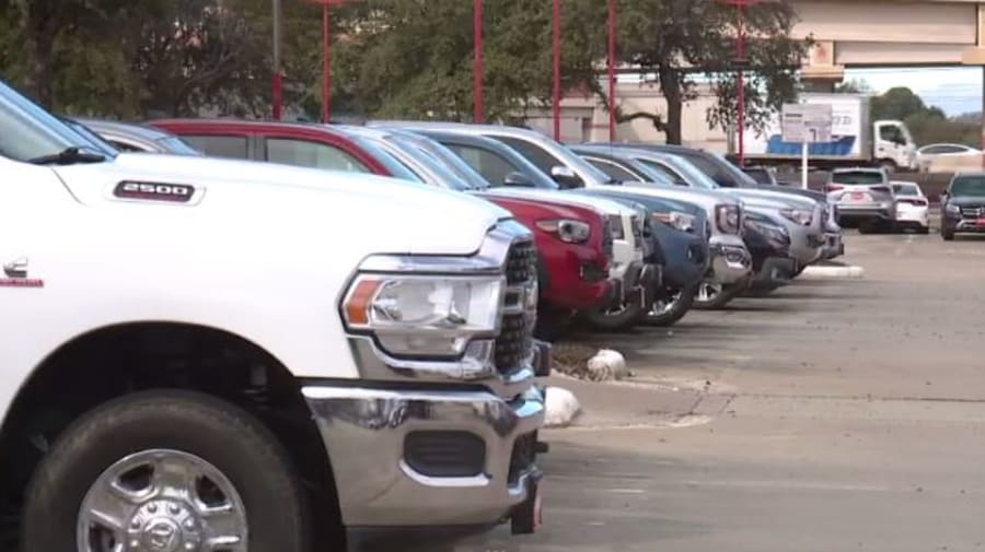 KPRC 2 Investigates the closure of Houston-based used car buying company Vroom.