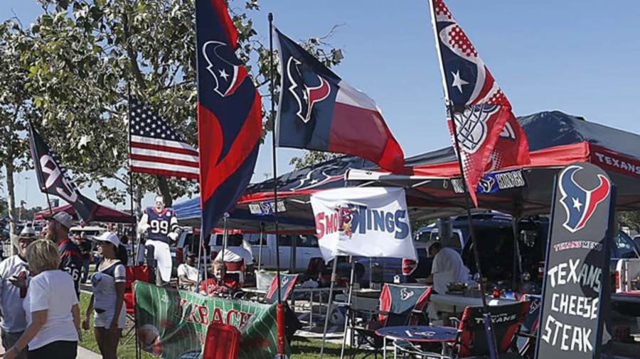 Texans tailgating must-haves: Texans superfans weigh in on what they'd  never leave home without