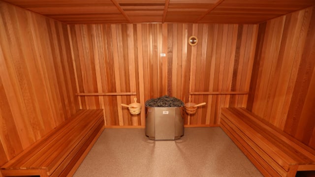 2 Person Hemlock Sauna w/Ceramic Heaters - HL200W Heathrow