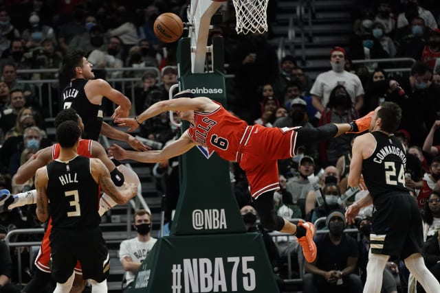 Bulls coach Donovan rips Bucks' Allen after flagrant foul