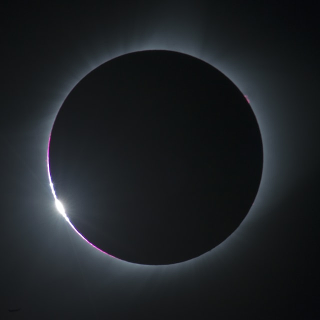 2017 Solar Eclipse taken in Union, Mo. by Mack Barham, M.D.
Hydrogen Plasma Flare at 2 pm and “Diamond Ring” effect at 8 o’clock.