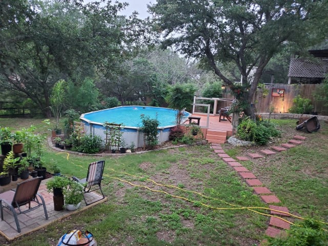 Drizzling in timberwood park 