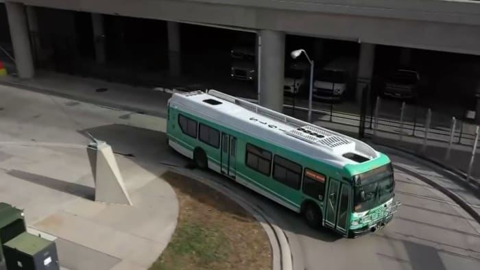 Duggan, DDOT, bus drivers union announce agreement to raise driver pay, increase attendance bonus - Vimarsana News
