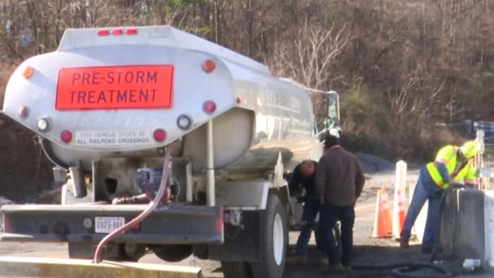 Snow preps ahead of this weekend's winter weather - Vimarsana News