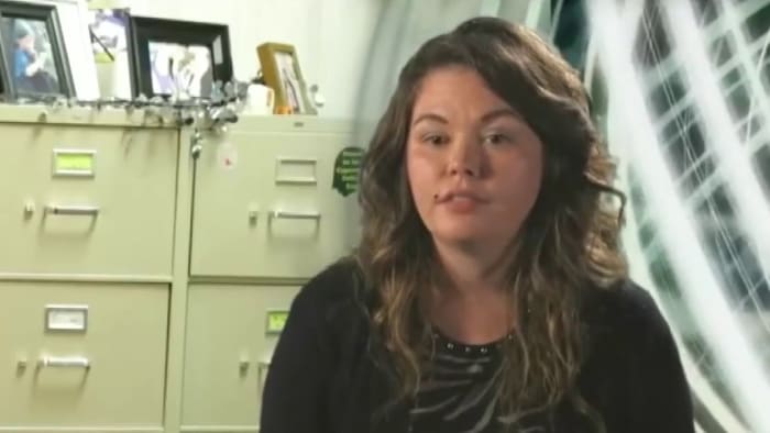 Featured image of post DA: Teacher fearing exposure to COVID-19 places 13-year-old son in trunk of car while driving to testing site