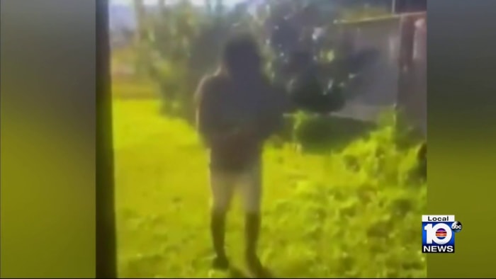 ‘It’s just easy’ for kids to get guns in Miami