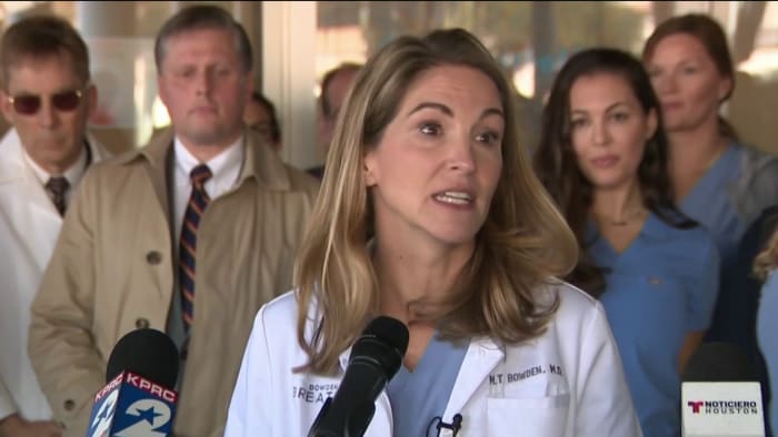 River Oaks doctor suspended from Houston Methodist over views on COVID-19 vaccines to file lawsuit, attorney says