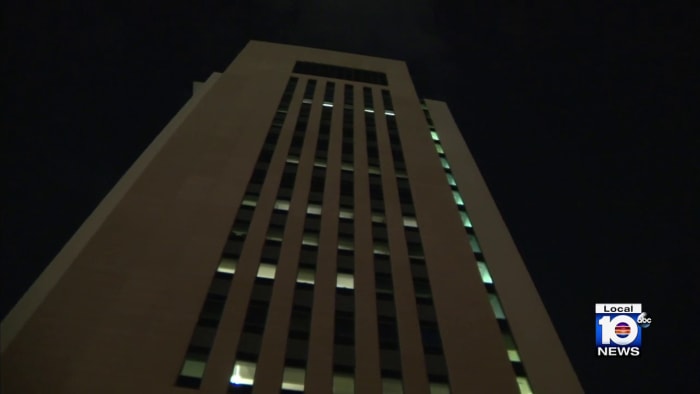 Top floors of Broward County Courthouse closed over possible structural concerns