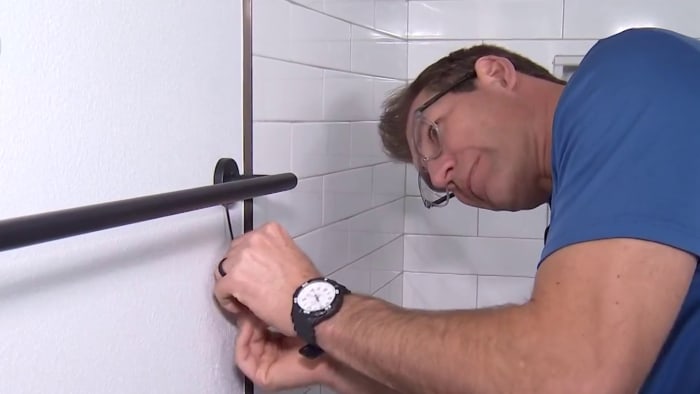 Tighten towel rack sale