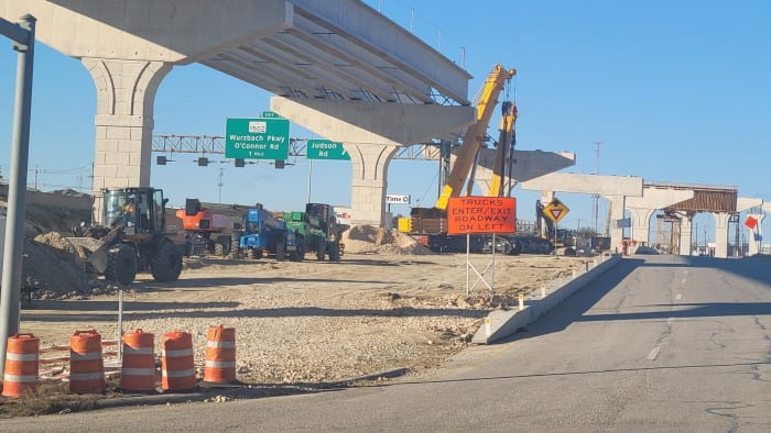 Construction on I-35 taking costly toll on cars, drivers say - Vimarsana News