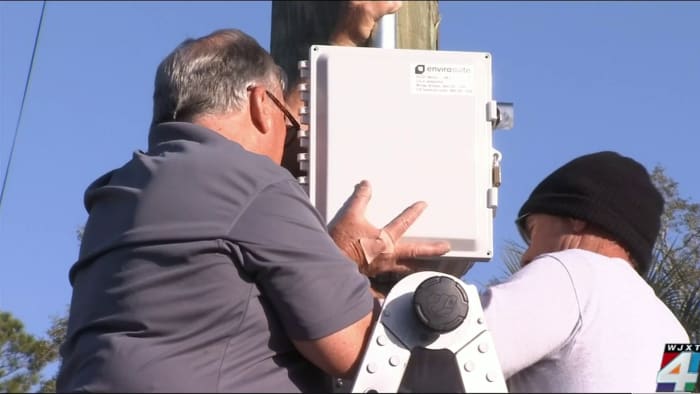 City of Jacksonville installs sensors to figure out source of terrible smells around town