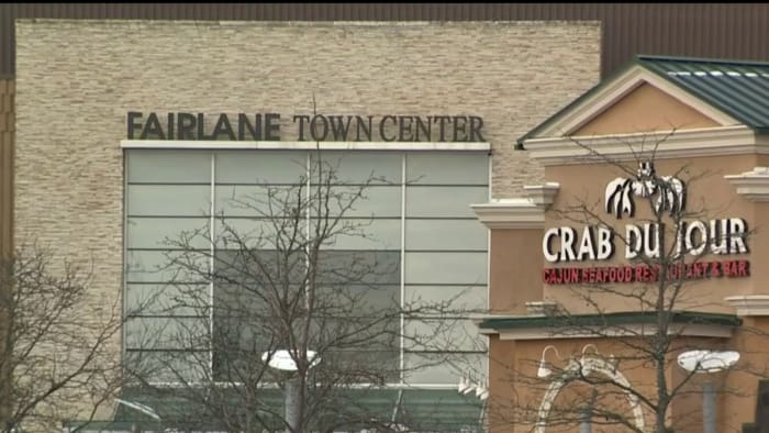 Кметът на Диърборн обсъжда бъдещето на Fairlane Town Center след предстоящата продажба