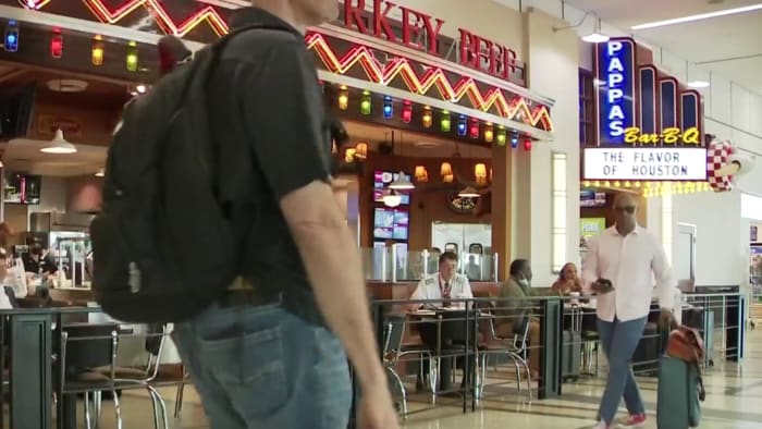 Award-winning chef from Houston says winning bid in Hobby food fight is… cooked
