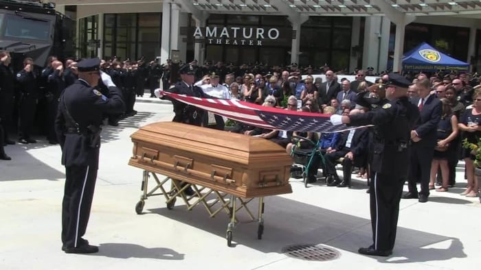 Fort Lauderdale Police Loved Ones Say Goodbye To Officer Killed In Car Crash 9682