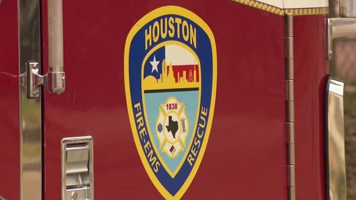 It’s a controlled burn: Houston Fire Department handling flames you might see at Houston Arboretum