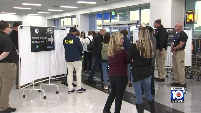 Goal is to get hundreds of Floridians home from Haiti Goal is to get hundreds of Floridians home from Haiti