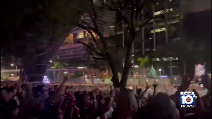 12 wurden am ersten Tag des Ultra Music Festivals in Miami ins Krankenhaus eingeliefert 12 wurden am ersten Tag des Ultra Music Festivals in Miami ins Krankenhaus eingeliefert