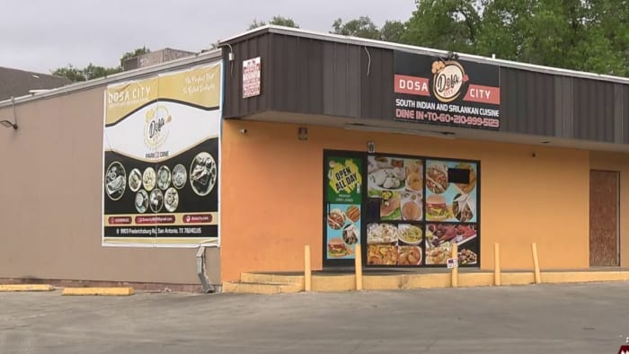 Behind the Kitchen Door: Roaches, dirty conditions force shutdown of Northwest Side Indian restaurant - Vimarsana News