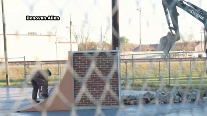 Skateboarder pushes to save Moyer Skate Park - Vimarsana News